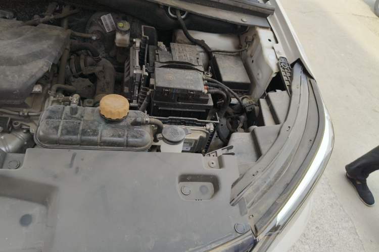 Used Wuling Asta 2021 1.5T CVT Starlight Edition Engine Bay Left