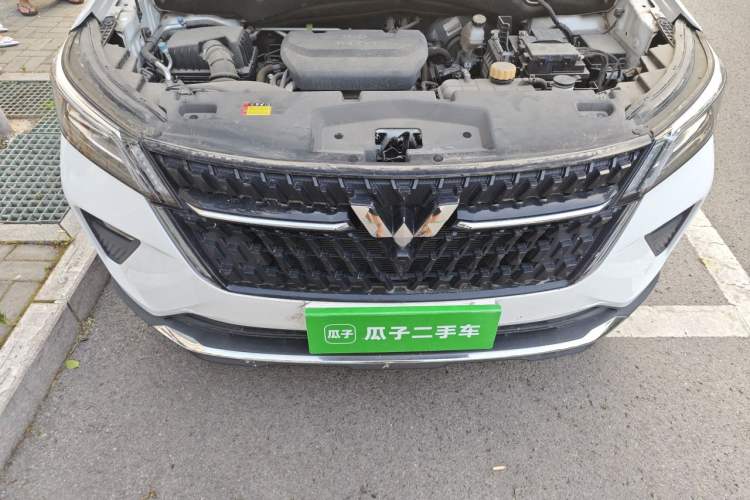 Used Wuling Asta 2021 1.5T CVT Starlight Edition Engine Bay
