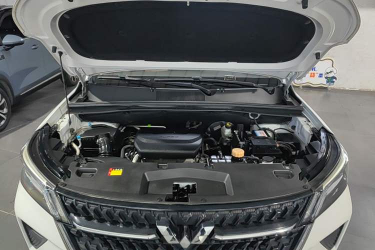 Used Wuling Asta 2021 1.5T CVT Star曜 Edition Engine Bay