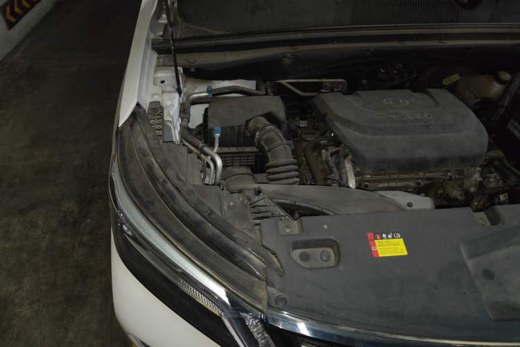 Used Wuling Asta 2021 1.5T CVT Starlight Edition Engine Bay Right