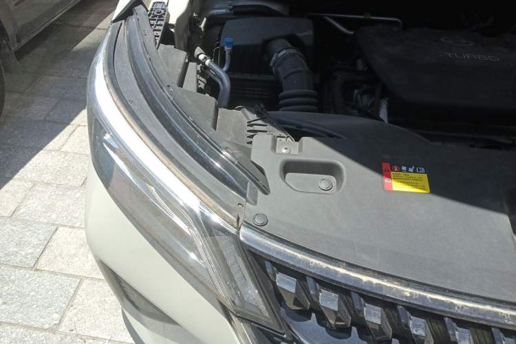 Used Wuling Asta 2021 1.5T CVT Starlight Edition Engine Bay Right