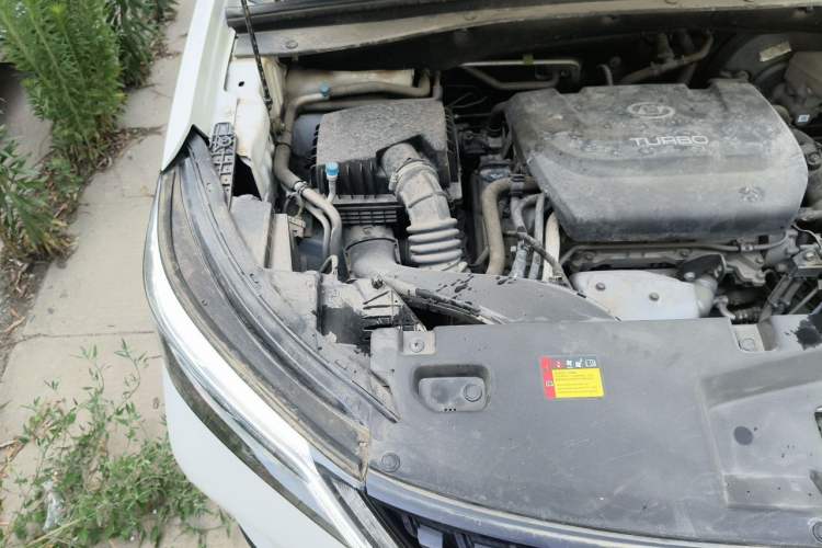 Used Wuling Asta 2021 1.5T CVT Star曜 Edition Engine Bay Right