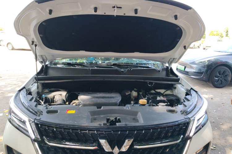 Used Wuling Asta 2021 1.5T CVT Starlight Edition Engine Bay