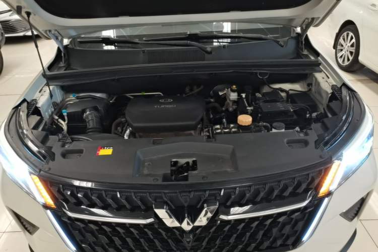 Used Wuling Asta 2021 1.5T CVT Star曜 Edition Engine Bay