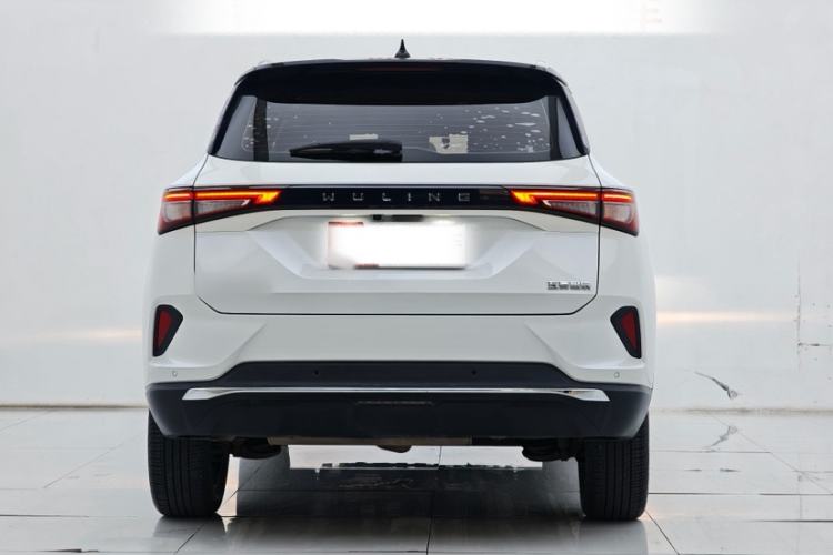 Used Wuling Asta 2021 1.5T CVT Starlight Edition Exterior 1
