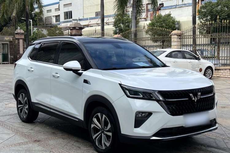 Used Wuling Asta 2021 1.5T CVT Star曜 Edition Exterior 1