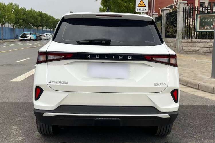 Used Wuling Asta 2021 1.5T Manual Xingyue Edition Exterior 1