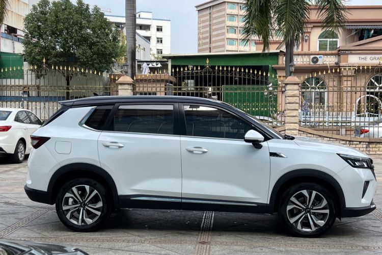 Used Wuling Asta 2021 1.5T CVT Star曜 Edition Exterior 2