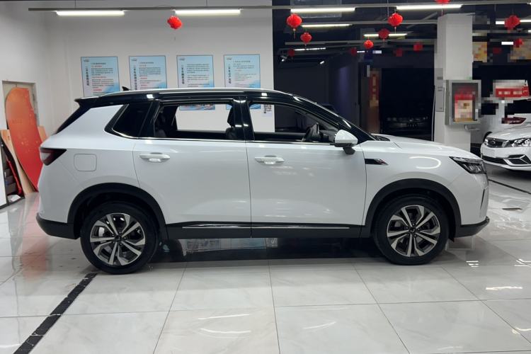 Used Wuling Asta 2021 1.5T CVT Starlight Edition Exterior 2
