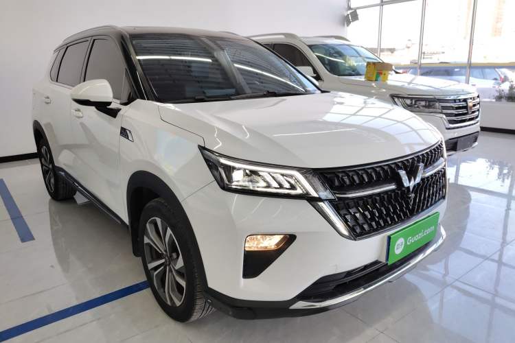 Used Wuling Asta 2021 1.5T CVT Starlight Edition Exterior 2