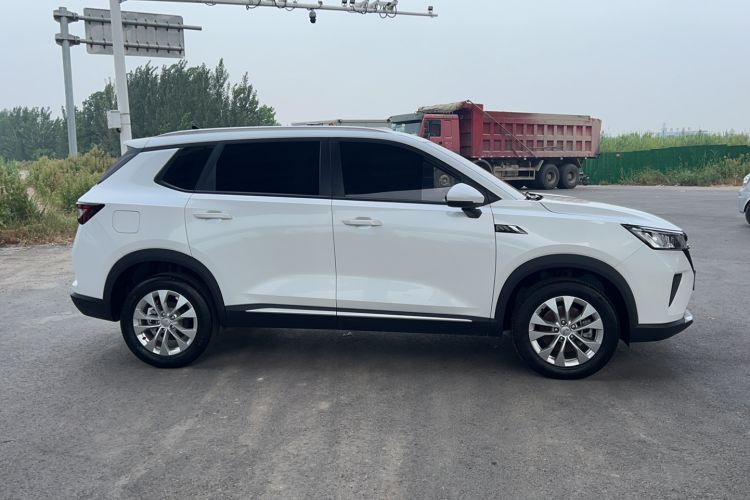 Used Wuling Asta 2021 1.5T Manual Xingyue Edition Exterior 2