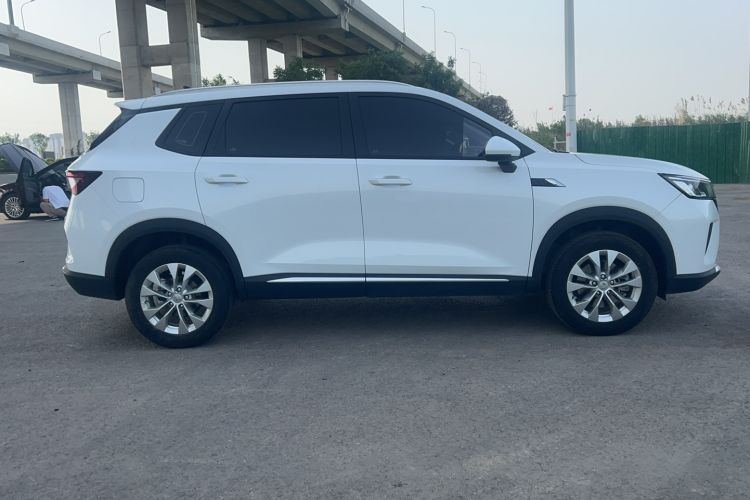 Used Wuling Asta 2021 1.5T Manual Xingyue Edition Exterior 2
