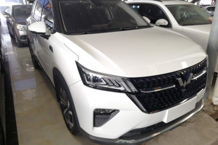 Used Wuling Asta 2021 1.5T CVT Starlight Edition Exterior 2