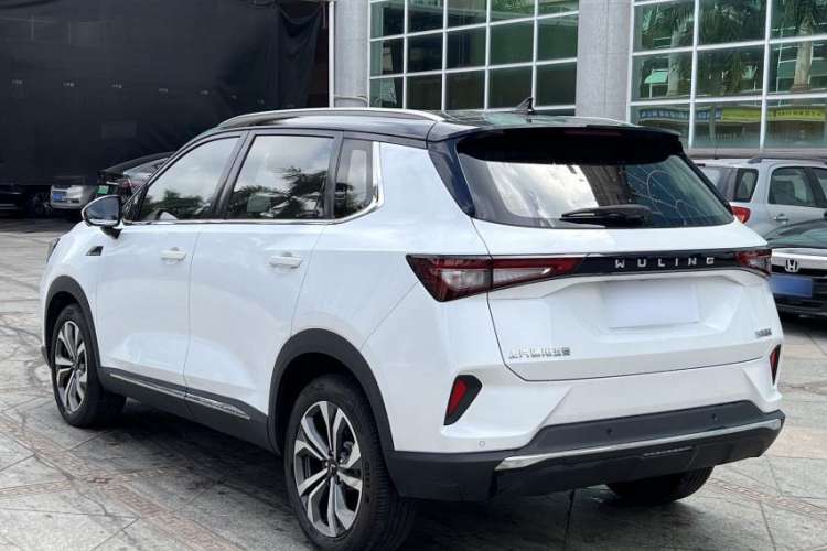 Used Wuling Asta 2021 1.5T CVT Star曜 Edition Exterior 4