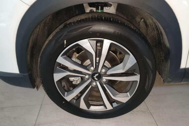 Used Wuling Asta 2021 1.5T CVT Starlight Edition Exterior 4