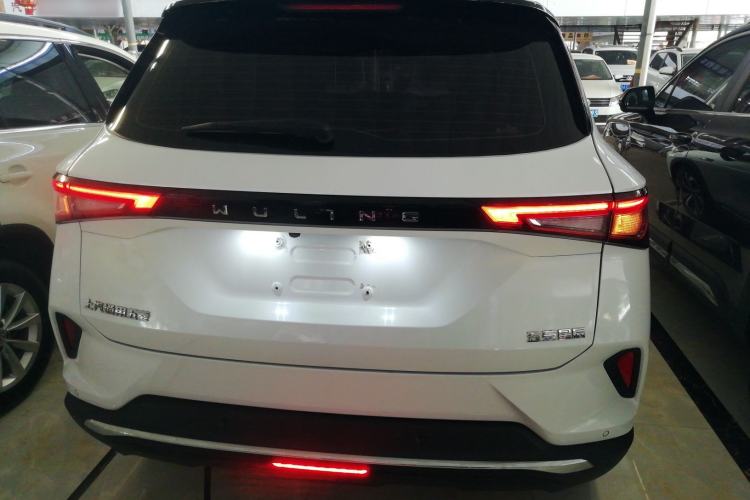 Used Wuling Asta 2021 1.5T CVT Starlight Edition Exterior 4