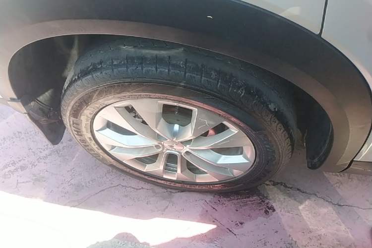 Used Wuling Asta 2021 1.5T Manual Xingyue Edition Exterior 5