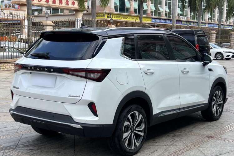 Used Wuling Asta 2021 1.5T CVT Star曜 Edition Exterior 6
