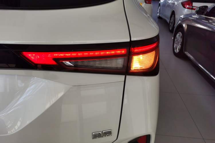 Used Wuling Asta 2021 1.5T CVT Star曜 Edition Exterior 6