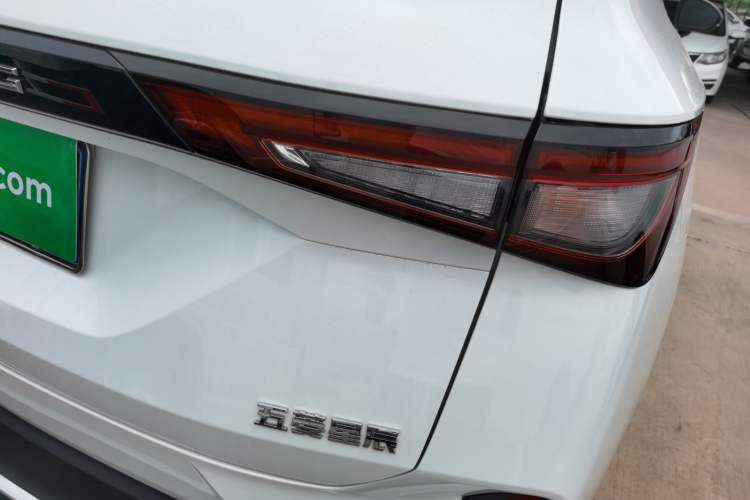 Used Wuling Asta 2021 1.5T Manual Xingyue Edition Exterior 7
