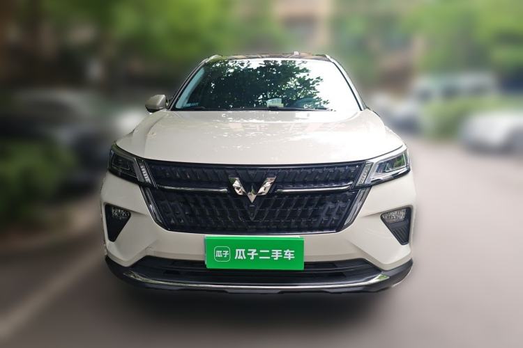 Used Wuling Asta 2021 1.5T CVT Starlight Edition Front