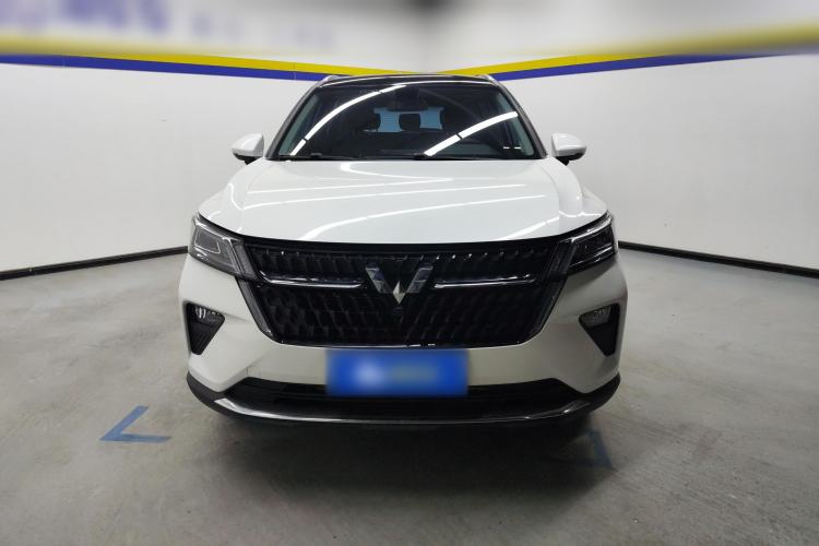 Used Wuling Asta 2021 1.5T CVT Starlight Edition Front