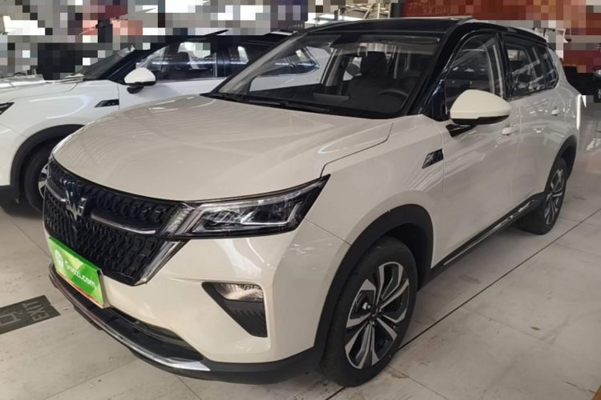 Used Wuling Asta 2021 1.5T CVT Starlight Edition Front Left 45 Deg