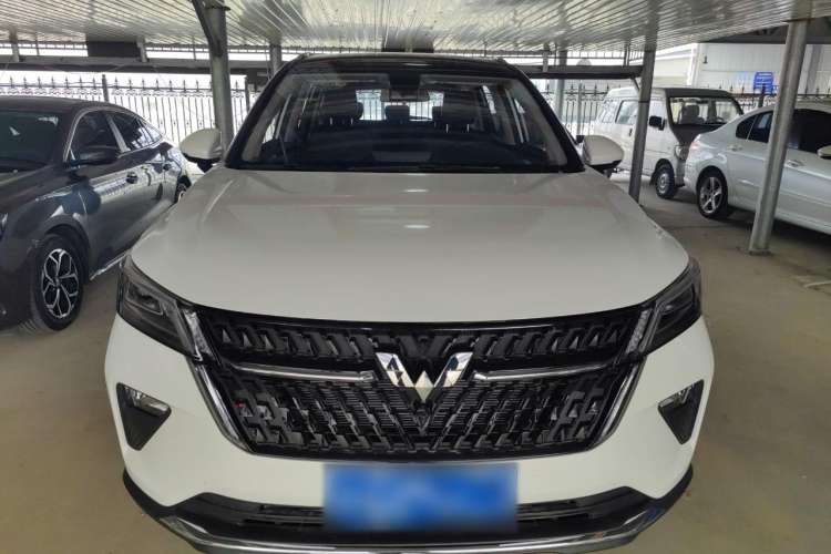 Used Wuling Asta 2021 1.5T CVT Starlight Edition Front