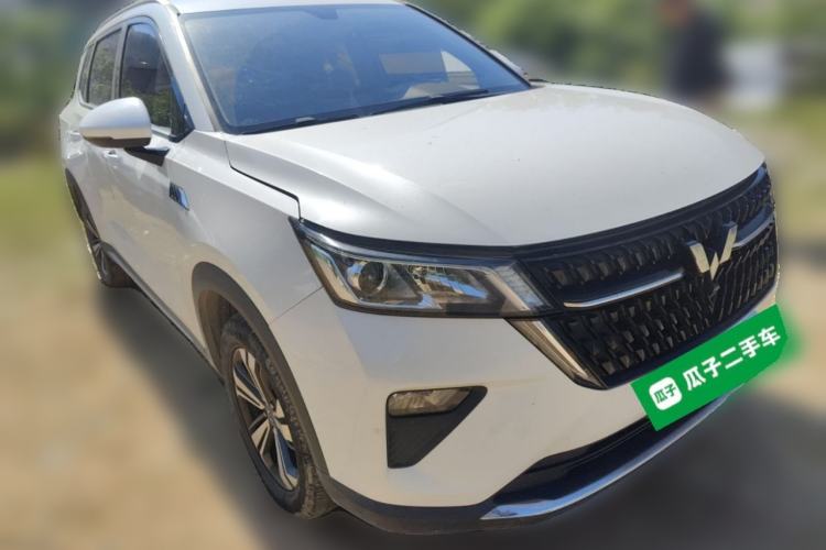 Used Wuling Asta 2021 1.5T Manual Starlight Edition Front Right 45 Deg