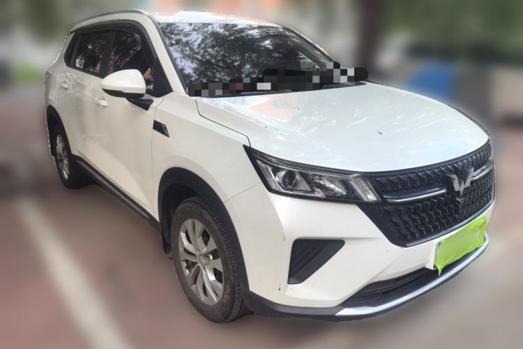 Used Wuling Asta 2021 1.5T Manual Xingyue Edition Front Right 45 Deg