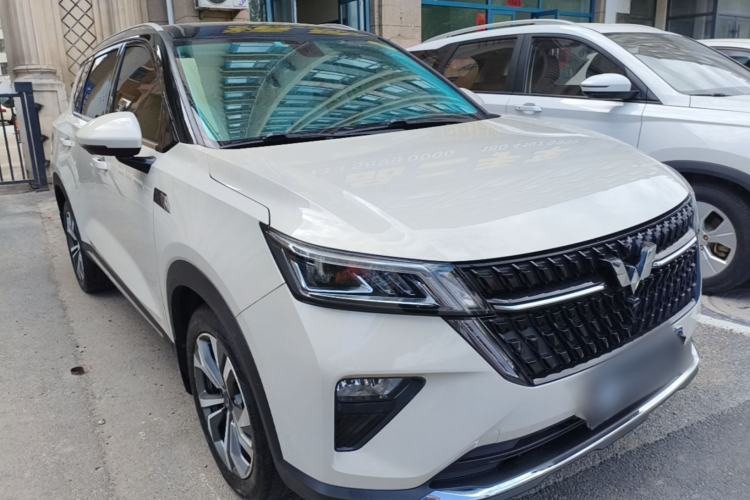 Used Wuling Asta 2021 1.5T CVT Star曜 Edition Front Right 45 Deg