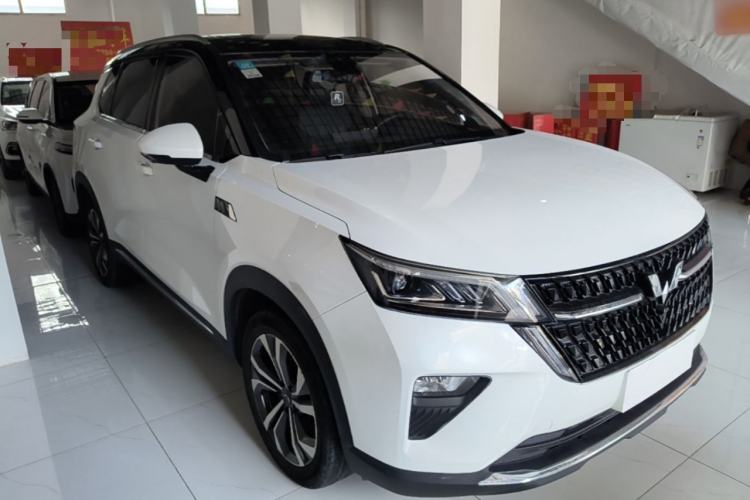 Used Wuling Asta 2021 1.5T CVT Star曜 Edition Front Right 45 Deg