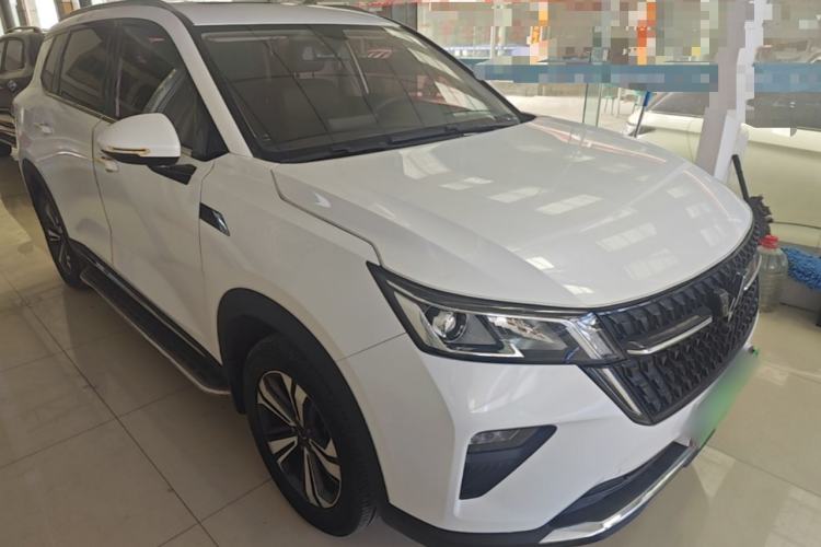 Used Wuling Asta 2021 1.5T Manual Starlight Edition Front Right 45 Deg