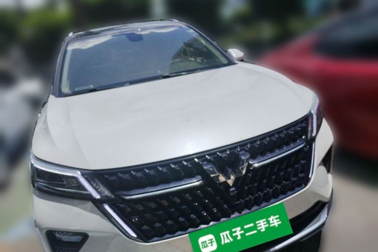 Used Wuling Asta 2021 1.5T CVT Starlight Edition Front Right 45 Deg