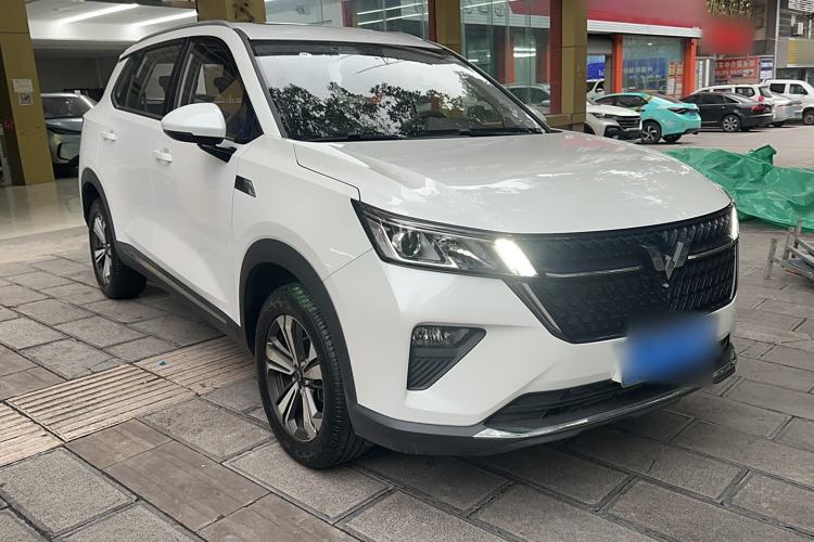 Used Wuling Asta 2021 1.5T Manual Star Edition Front Right 45 Deg