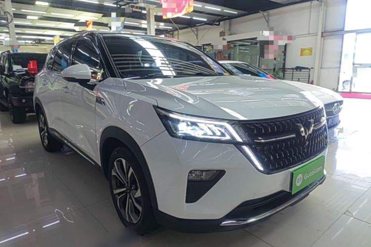 Used Wuling Asta 2021 1.5T CVT Starlight Edition Front Right 45 Deg