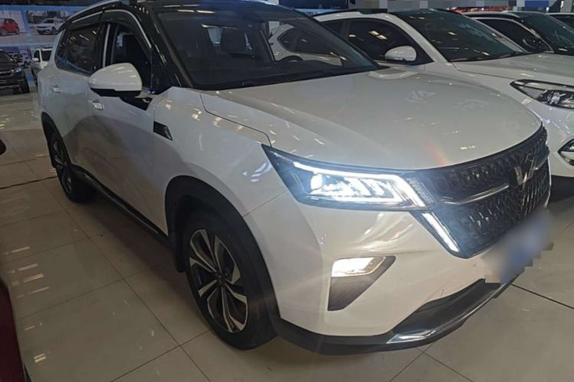Used Wuling Asta 2021 1.5T CVT Star曜 Edition Front Right 45 Deg