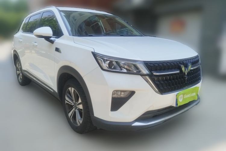 Used Wuling Asta 2021 1.5T Manual Starlight Edition Front Right 45 Deg