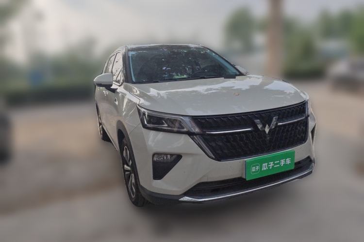 Used Wuling Asta 2021 1.5T CVT Star曜 Edition Front Right 45 Deg