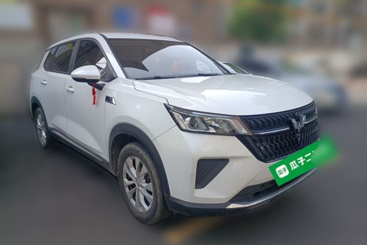Used Wuling Asta 2021 1.5T Manual Xingyue Edition Front Right 45 Deg