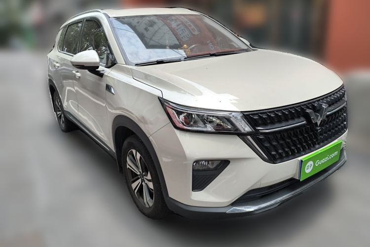 Used Wuling Asta 2021 1.5T Manual Star Edition Front Right 45 Deg
