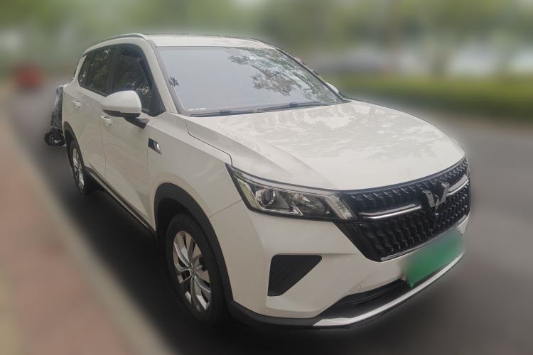 Used Wuling Asta 2021 1.5T Manual Xingyue Edition Front Right 45 Deg