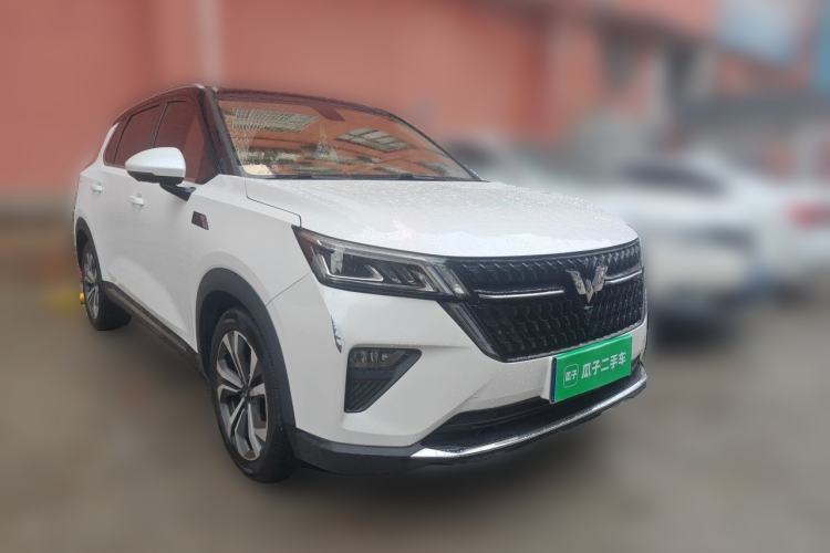 Used Wuling Asta 2021 1.5T CVT Star曜 Edition Front Right 45 Deg