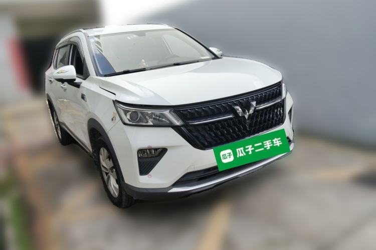 Used Wuling Asta 2021 1.5T Manual Xingyue Edition Front Right 45 Deg