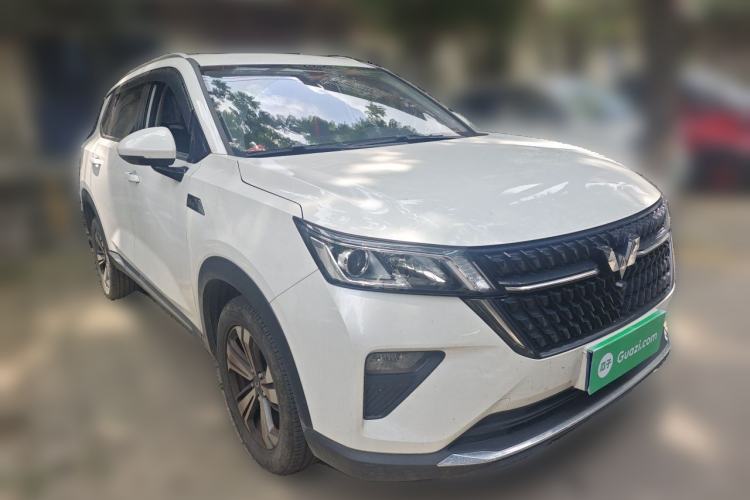 Used Wuling Asta 2021 1.5T Manual Starlight Edition Front Right 45 Deg