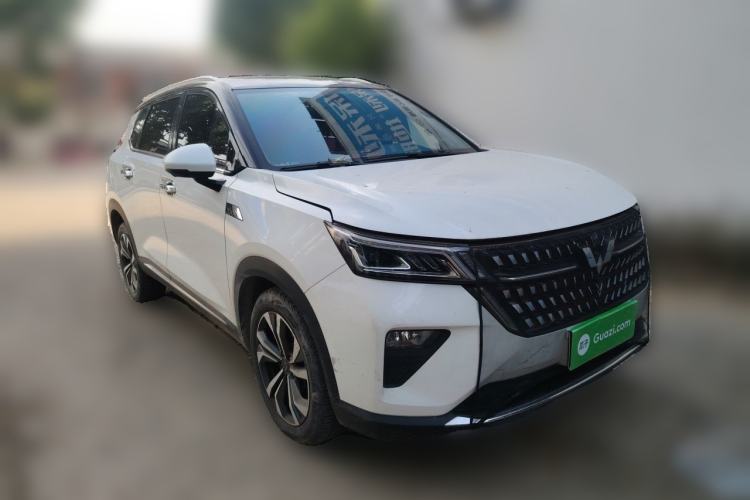 Used Wuling Asta 2021 1.5T CVT Star曜 Edition Front Right 45 Deg