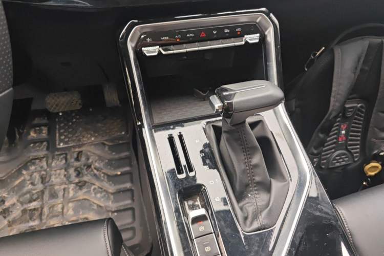 Used Wuling Asta 2021 1.5T CVT Star曜 Edition Gear Lever