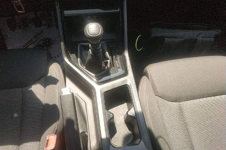 Used Wuling Asta 2021 1.5T Manual Xingyue Edition Gear Lever
