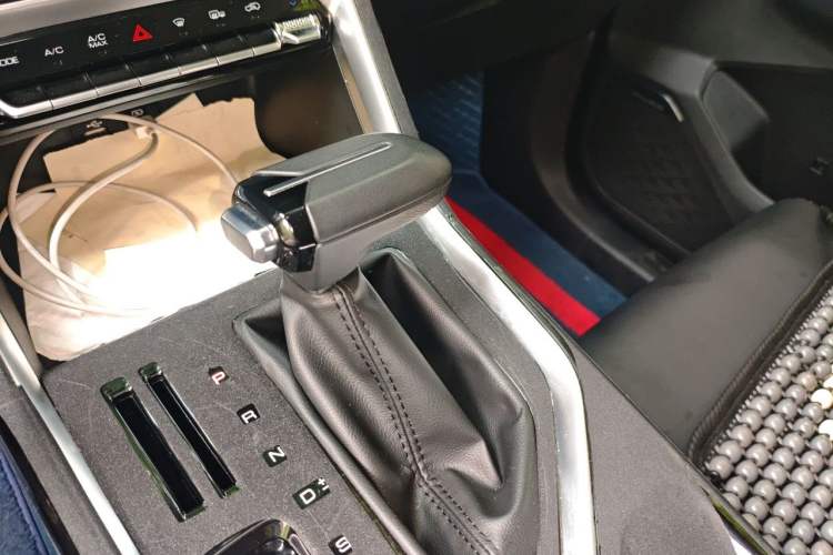 Used Wuling Asta 2021 1.5T CVT Starlight Edition Gear Lever