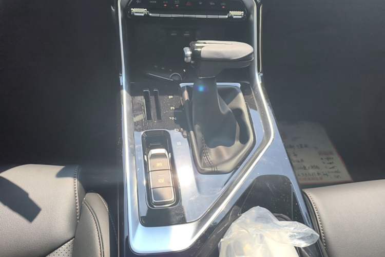 Used Wuling Asta 2021 1.5T CVT Starlight Edition Gear Lever
